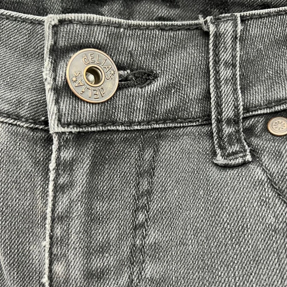 delia*s‎ Morgan Frayed Hem Shorts Size 3 Black - Picture 4 of 9